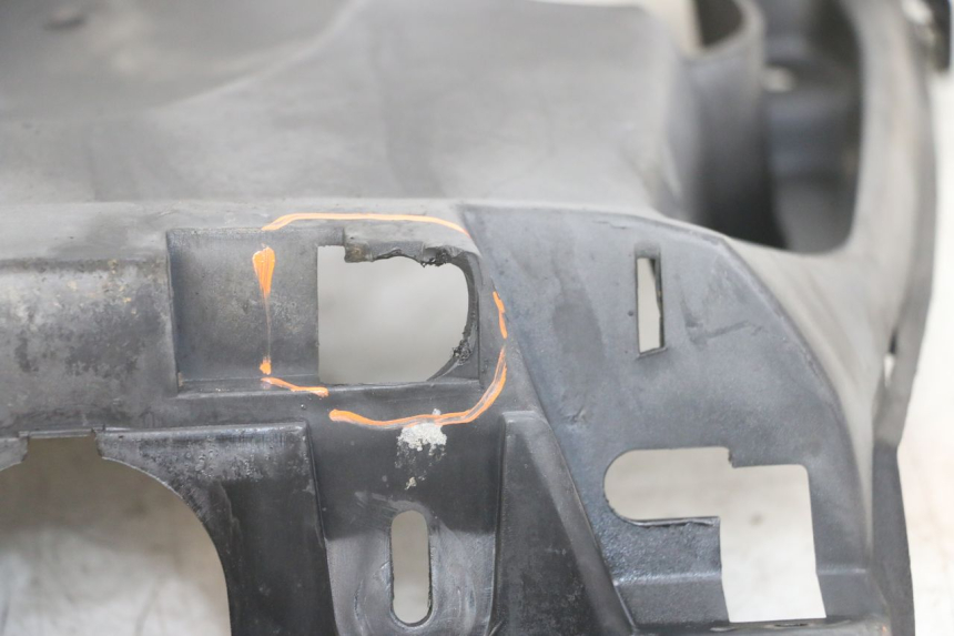 photo de PASO DE RUEDA TRASERO MBK STUNT NAKED 50 (2004 - 2018) - Detalles de los puntos de fijación