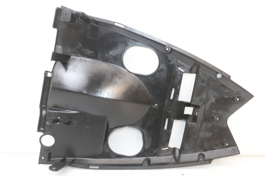 photo de PASE RUEDA TRASERO KYMCO SUPER 8 4T 50 (2021 - 2024) - Primer plano técnico