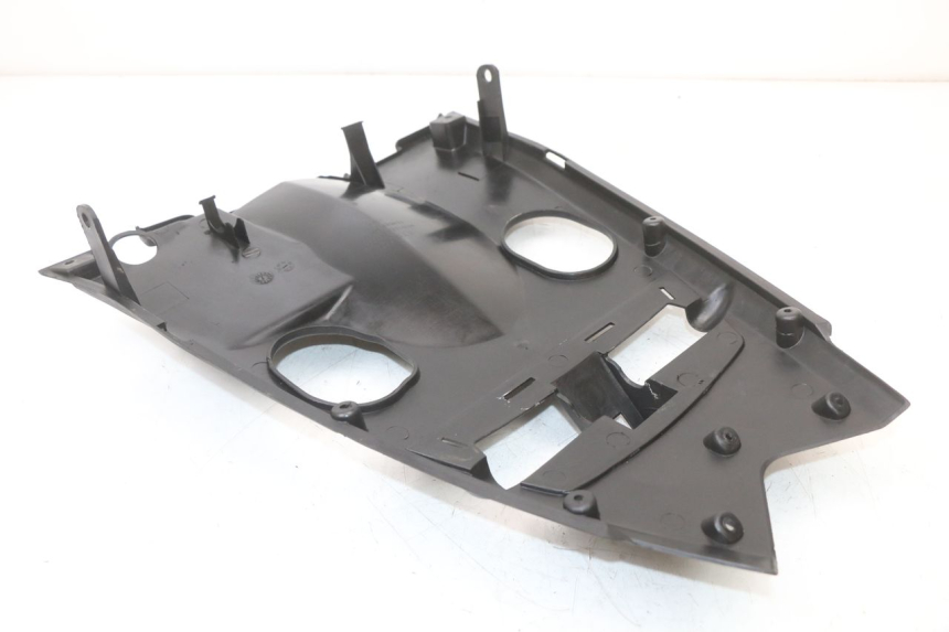 photo de PASE RUEDA TRASERO KYMCO SUPER 8 4T 50 (2021 - 2024) - Detalles de los puntos de fijación