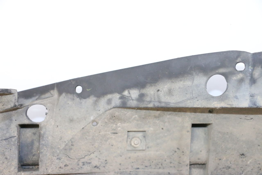 photo de PASE RUEDA TRASERO YAMAHA TDM ABS 900 (2002 - 2014) - Primer plano técnico