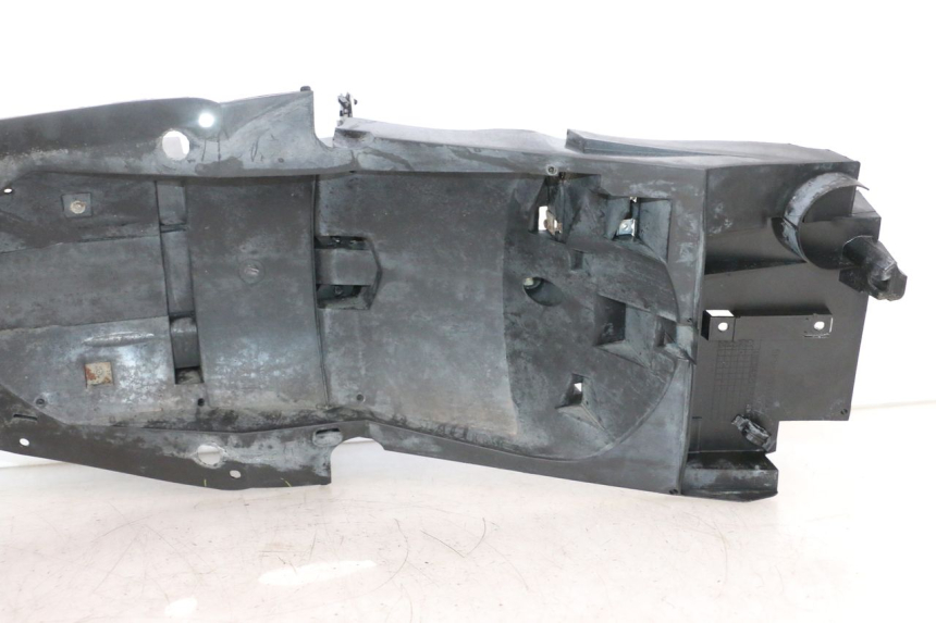 photo de PASE RUEDA TRASERO YAMAHA TDM ABS 900 (2002 - 2014) - Zoom sobre los componentes
