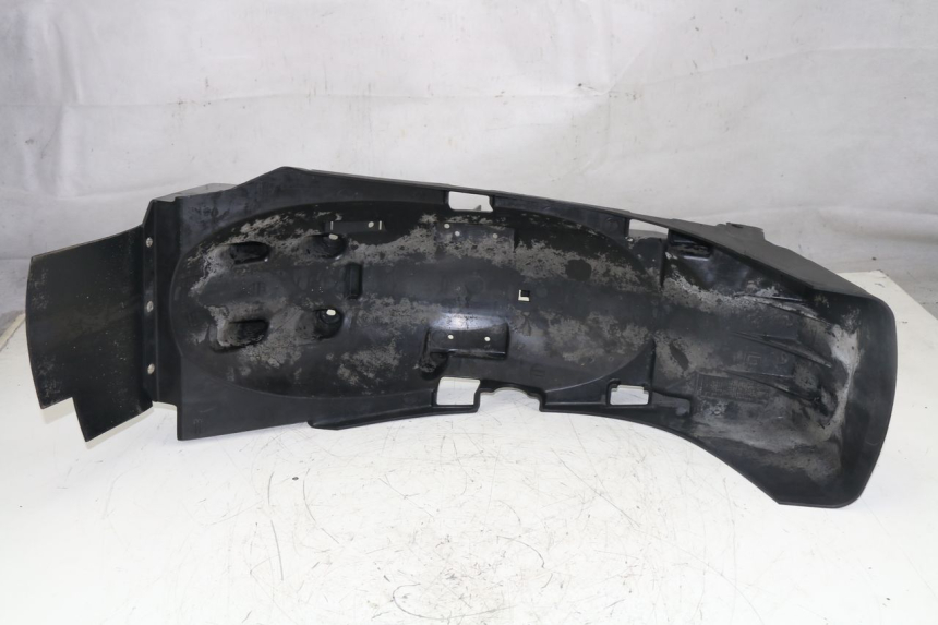 photo de PASE RUEDA TRASERO TRIUMPH TIGER 955 (2001 - 2004) - Detalle de la pieza