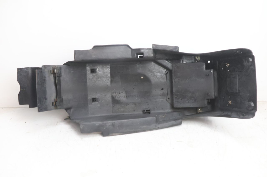 photo de PASO DE RUEDA TRASERO HONDA VFR FI RC46 800 (1998 - 2001) - Detalles de los puntos de fijación