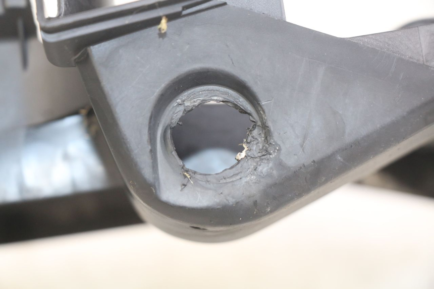 photo de PASO DE RUEDA TRASERO HONDA VISION NSC R 50 (2013 - 2015) - Otra perspectiva