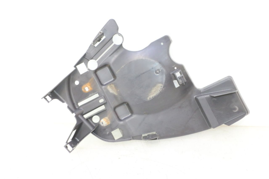 photo de PASE RUEDA TRASERO PEUGEOT VIVACITY 50 (1998 - 2003) - Otra perspectiva
