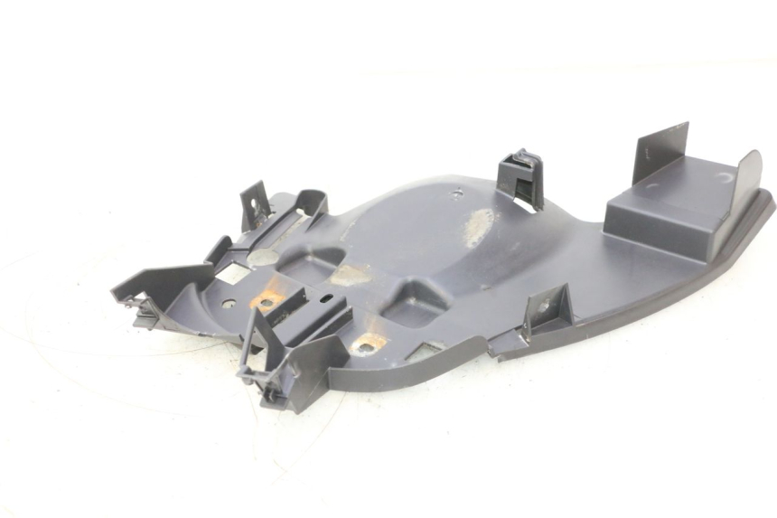 photo de PASE RUEDA TRASERO PEUGEOT VIVACITY 50 (1998 - 2003) - Primer plano técnico