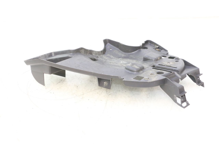 photo de PASE RUEDA TRASERO PEUGEOT VIVACITY 50 (1998 - 2003) - Detalles de los puntos de fijación