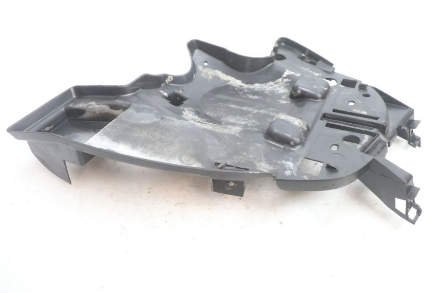 photo de PASE RUEDA TRASERO PEUGEOT VIVACITY 50 (2004 - 2009) - Otra perspectiva