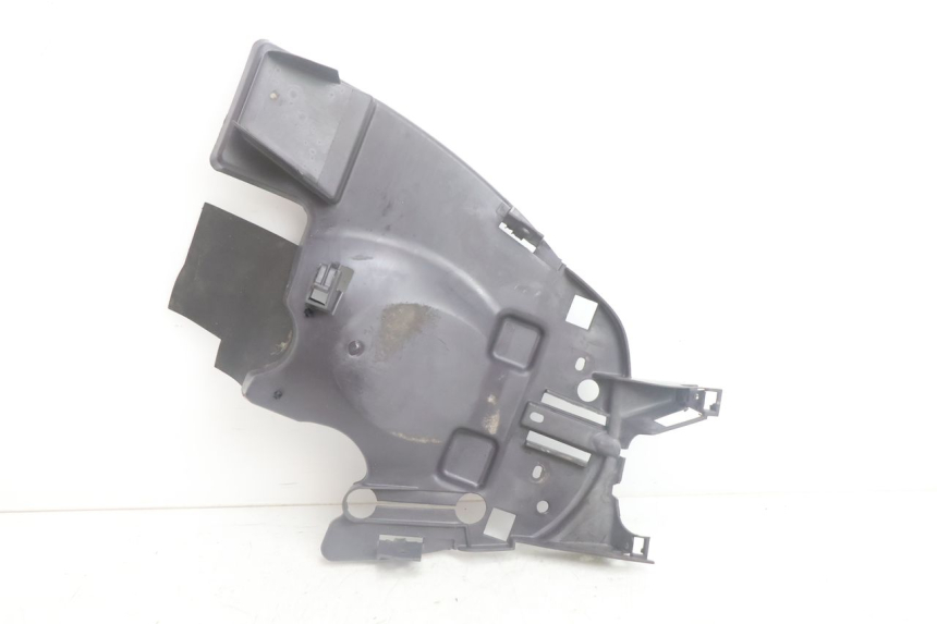photo de PASE RUEDA TRASERO PEUGEOT VIVACITY 100 (1999 - 2008) - Vista principal