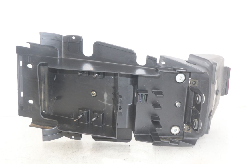 photo de PASO DE RUEDA TRASERO DAELIM VJ ROADWIN FI 125 (2008 - 2017) - Zoom estado de uso