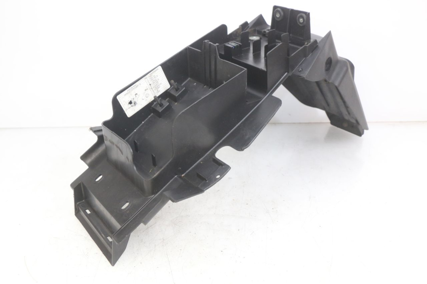 photo de PASO DE RUEDA TRASERO DAELIM VJ ROADWIN FI 125 (2008 - 2017) - Otra perspectiva