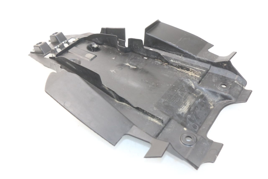 photo de PASE RUEDA TRASERO YAMAHA WR R 125 (2009 - 2017) - Primer plano técnico