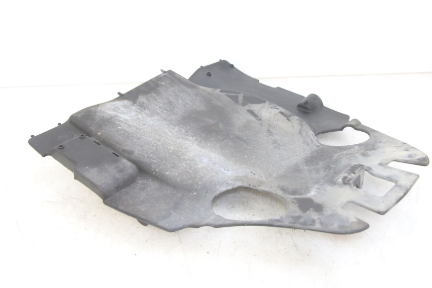 photo de PASE RUEDA TRASERO KYMCO X-CITING XCITING 400 (2014 - 2018) - Primer plano técnico