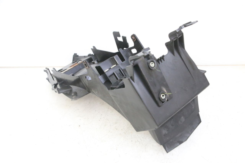 photo de PASE RUEDA TRASERO YAMAHA XJ6 ABS 600 (2008 - 2016) - Detalles de los puntos de fijación