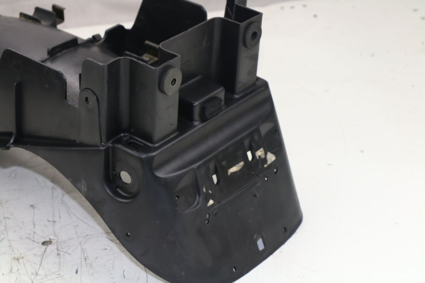 photo de PASE RUEDA TRASERO YAMAHA XJS DIVERSION 600 (1997 - 1999) - Enfoque en la estructura