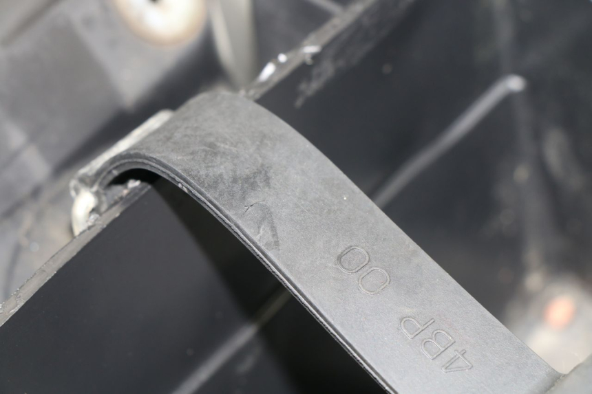 photo de PASE RUEDA TRASERO YAMAHA XJS DIVERSION 600 (1997 - 1999) - Zoom estado de uso