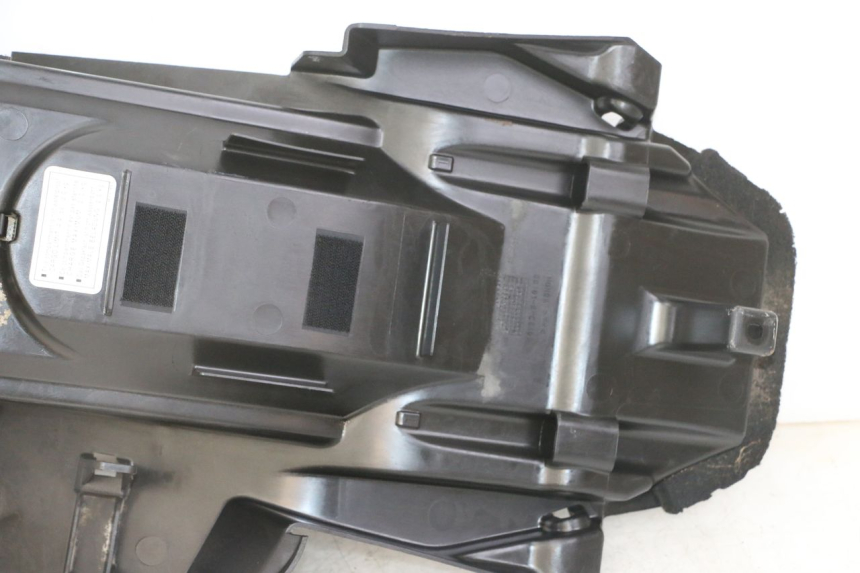 photo de PASE RUEDA TRASERO HONDA XLV VARADERO 125 (2000 - 2006) - Otra vista del artículo