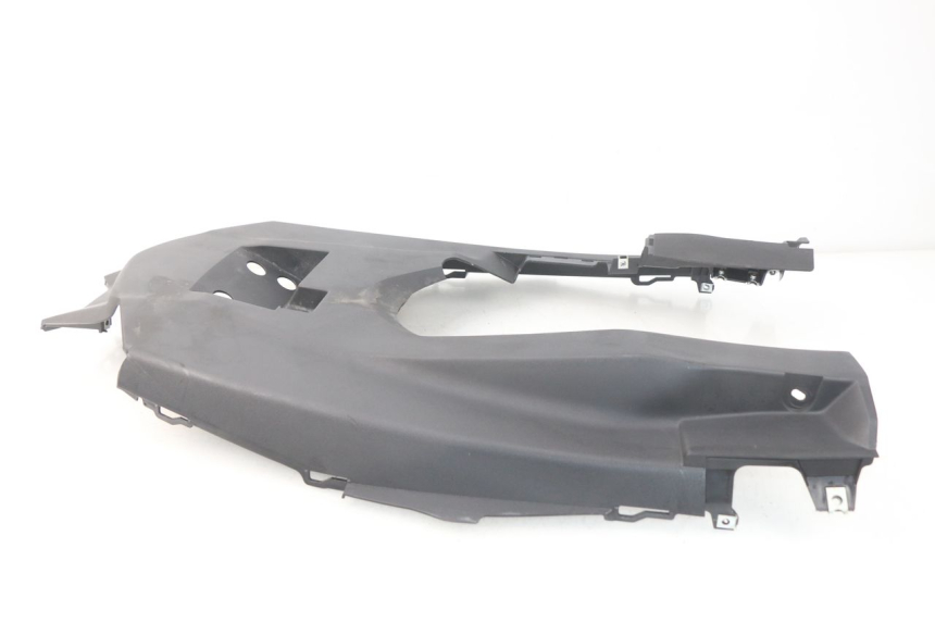 photo de PASE RUEDA TRASERO YAMAHA YP T-MAX TMAX 530 (2017 - 2020) - Detalles de los puntos de fijación