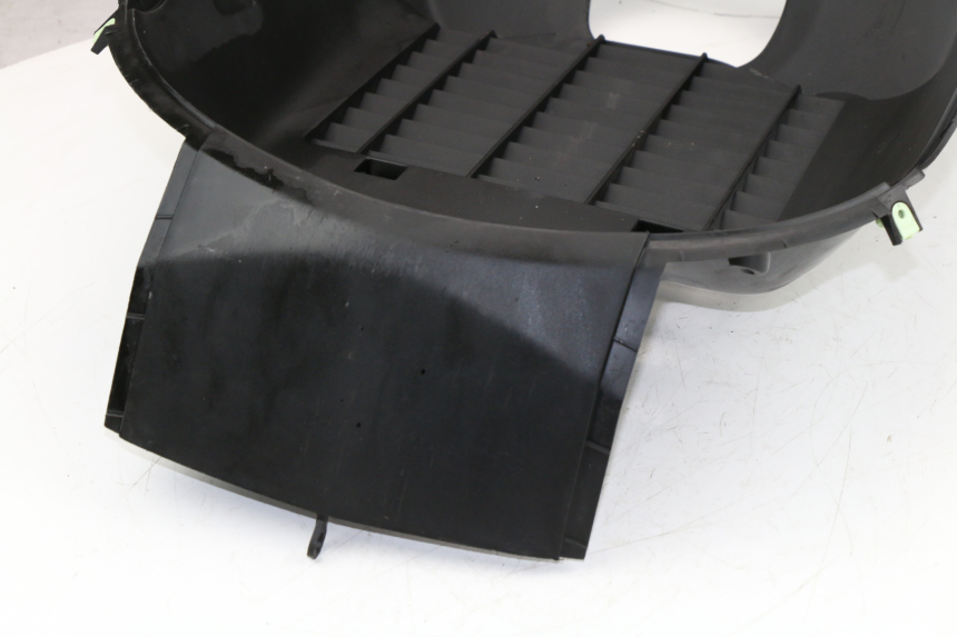 photo de PASE RUEDA DELANTERO PEUGEOT SATELIS COMPRESSOR K15 125 (2006 - 2009) - Características distintivas