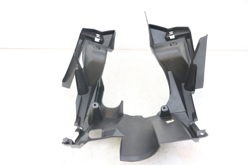 photo de PASO DE RUEDA DELANTERO YAMAHA AEROX 2T 50 (2013 - 2017) - Estado de la superficie y material