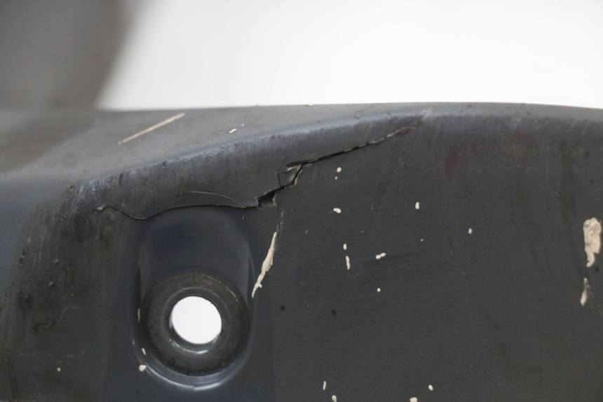 photo de PASO DE RUEDA DELANTERO SUZUKI BURGMAN 125 (2007 - 2014) - Primer plano técnico