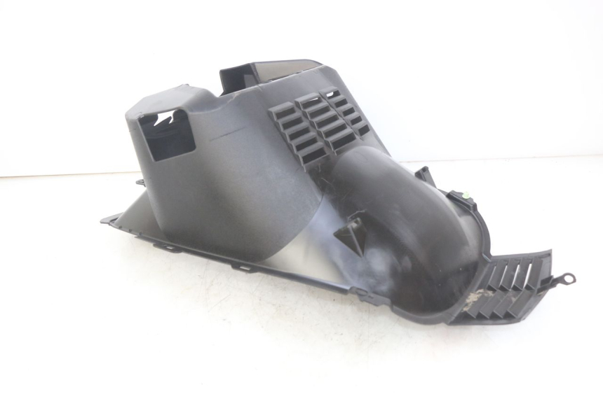 photo de PASO DE RUEDA DELANTERO PEUGEOT CITYSTAR AIR 125 (2014 - 2017) - Primer plano técnico