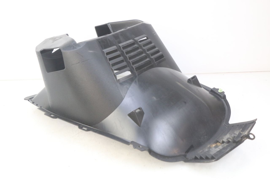 photo de PASO DE RUEDA DELANTERO PEUGEOT CITYSTAR 125 (2011 - 2017) - Primer plano técnico