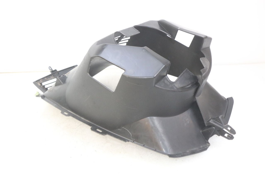 photo de PASO DE RUEDA DELANTERO PEUGEOT CITYSTAR 125 (2011 - 2017) - Primer plano técnico