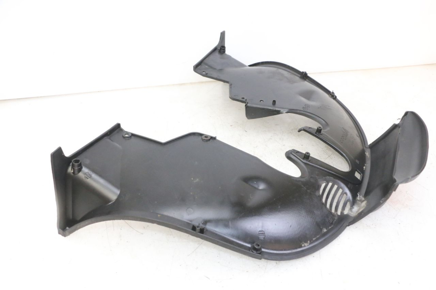 photo de PASO DE RUEDA DELANTERO PIAGGIO MP3 LT 400 (2007 - 2012) - Primer plano técnico