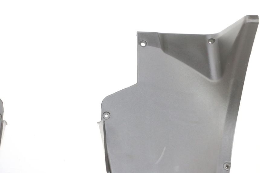 photo de PASE RUEDA DELANTERO PIAGGIO MP3 RL 250 (2006 - 2010) - Zoom sobre los componentes