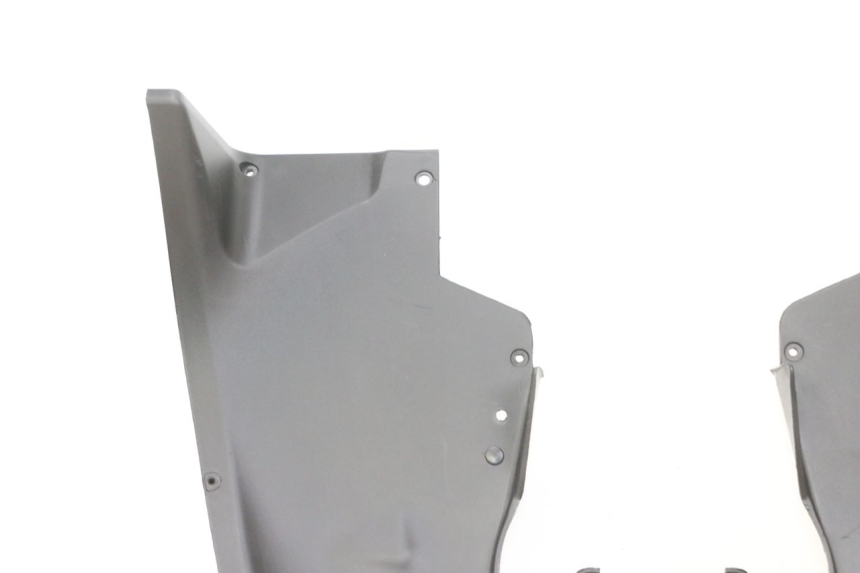 photo de PASE RUEDA DELANTERO PIAGGIO MP3 RL 250 (2006 - 2010) - Inspección visual detallada