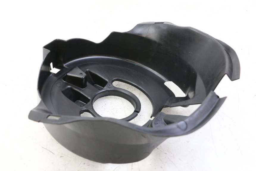 photo de PASE RUEDA DELANTERO PEUGEOT TREKKER TKR 50 (2005 - 2014) - Primer plano técnico