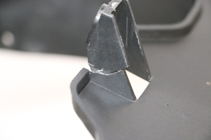 photo de PASE RUEDA DELANTERO APRILIA SR MOTARD 50 (2012 - 2018) - Detalles de los puntos de fijación
