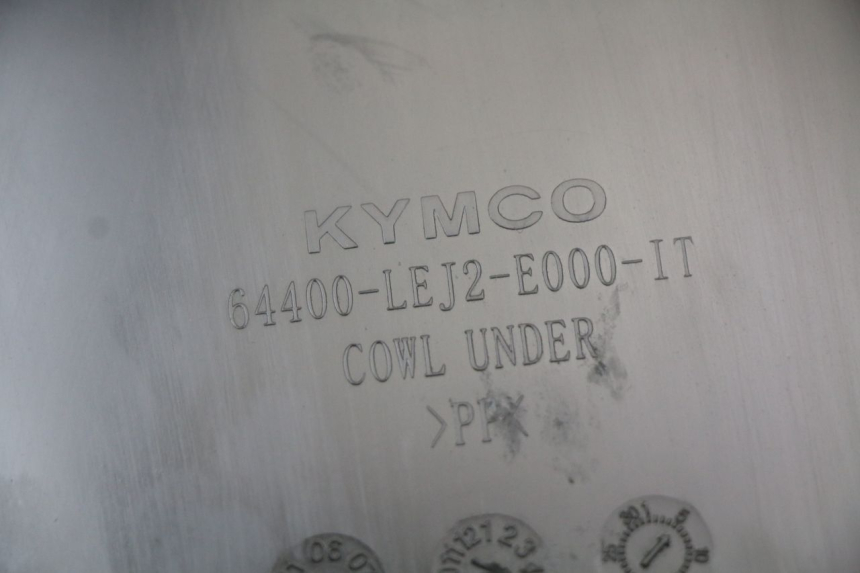 photo de PASE RUEDA DELANTERO KYMCO SUPER 8 125 (2008 - 2015) - Estado de la superficie y material