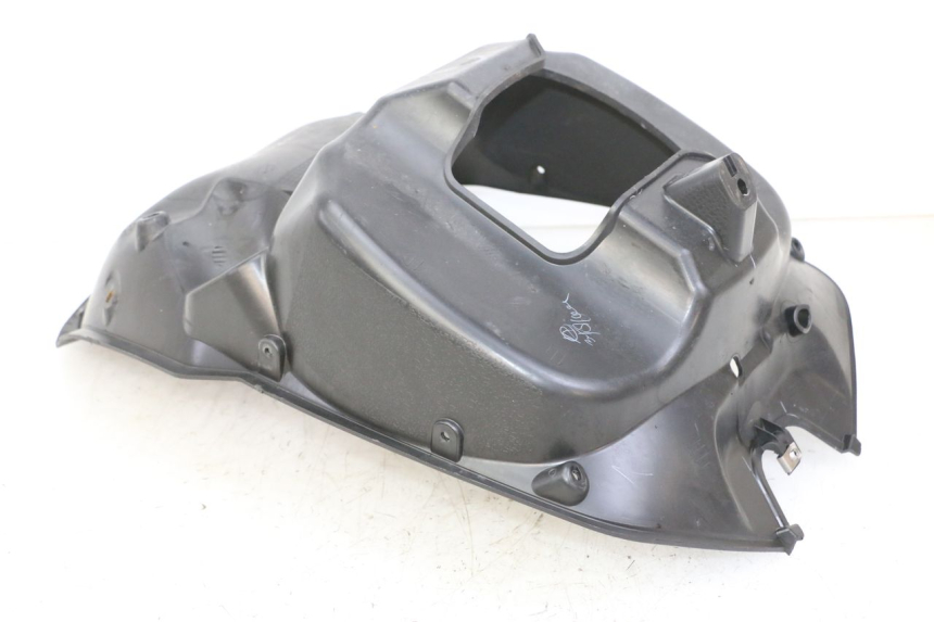 photo de PASO DE RUEDA DELANTERO APRILIA SXR 50 (2021 - 2023) - Primer plano técnico