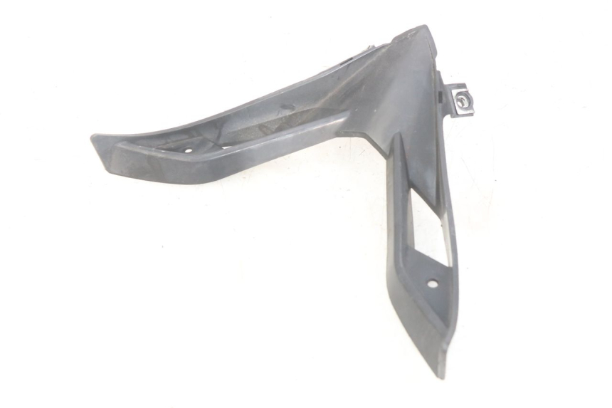 photo de PASO DE RUEDA DELANTERO YAMAHA YZF R1 1000 (2007 - 2008) - Primer plano técnico