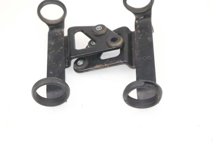 photo de FARO SOPORTES SUZUKI DR DJEBEL 600 (1985 - 1990) - Otra perspectiva