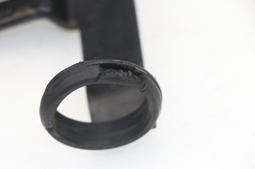 photo de FARO SOPORTES SUZUKI DR DJEBEL 600 (1985 - 1990) - Primer plano técnico