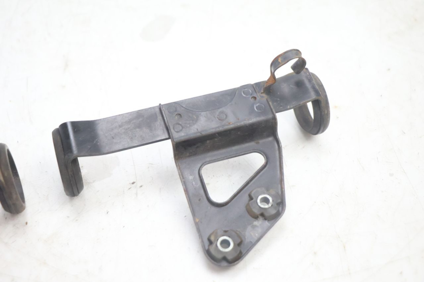 photo de FARO SOPORTES SUZUKI DR S 600 (1985 - 1989) - Vista general del producto