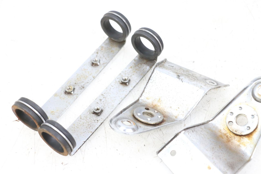 photo de FARO SOPORTES HYOSUNG GF 125 (2001 - 2005) - Zoom estado de uso