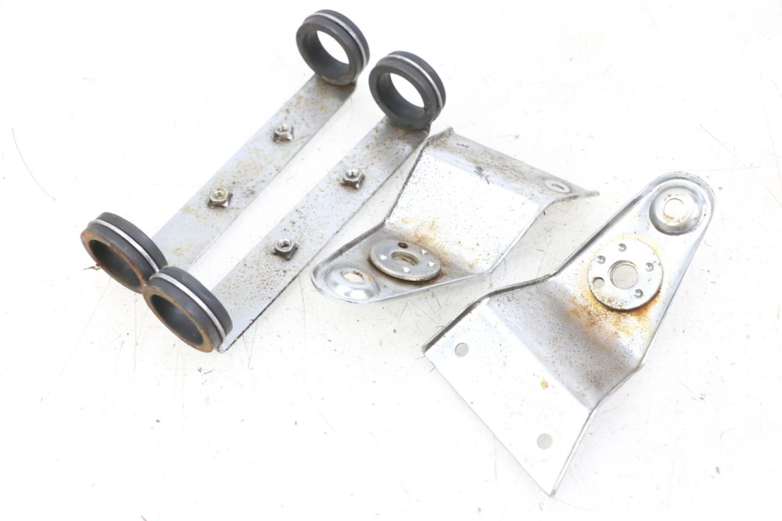 photo de FARO SOPORTES HYOSUNG GF 125 (2001 - 2005) - Primer plano técnico