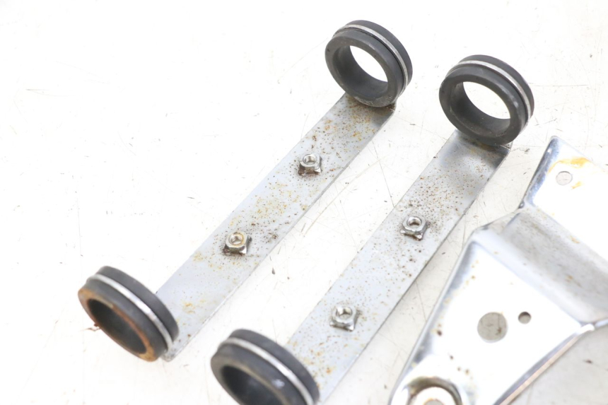 photo de FARO SOPORTES HYOSUNG GF 125 (2001 - 2005) - Estado de la superficie y material