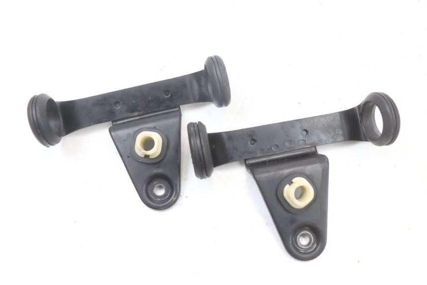 photo de FARO SOPORTES SUZUKI GSX E 250 (1982 - 1983) - Detalle de la pieza