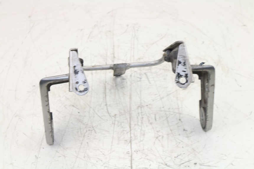 photo de FARO SOPORTES KAWASAKI ZEPHYR 550 (1991 - 1998) - Zoom estado de uso