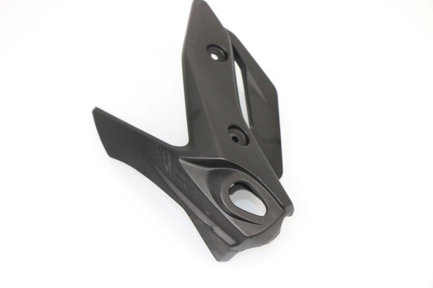 photo de FARO SOPORTES YAMAHA XJ6 ABS 600 (2008 - 2016) - Otra perspectiva