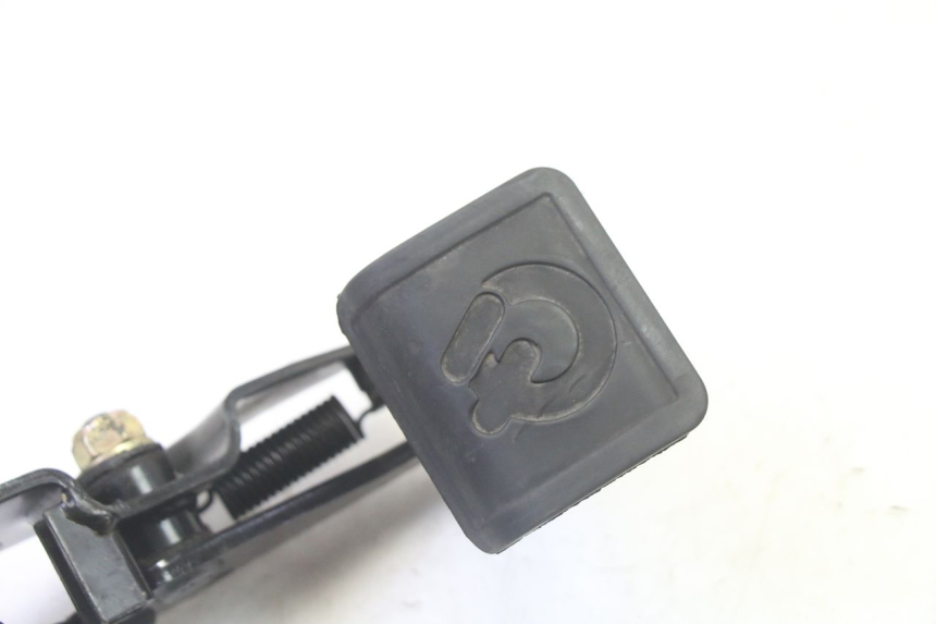 photo de PEDAL FRENO QUADRO 4 4D 350 (2015 - 2018) - Primer plano técnico