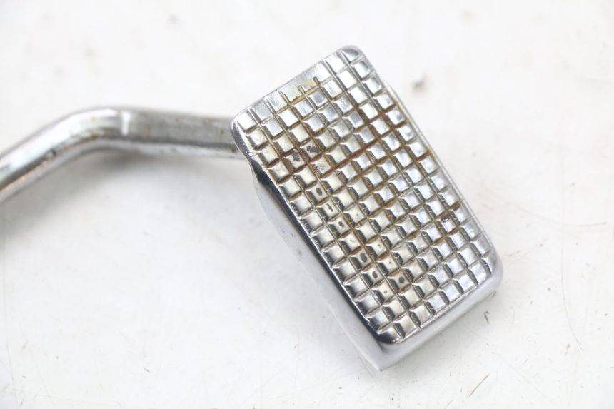 photo de Pedal de freno HYOSUNG GV AQUILA 125 (2000 - 2009) - Primer plano técnico