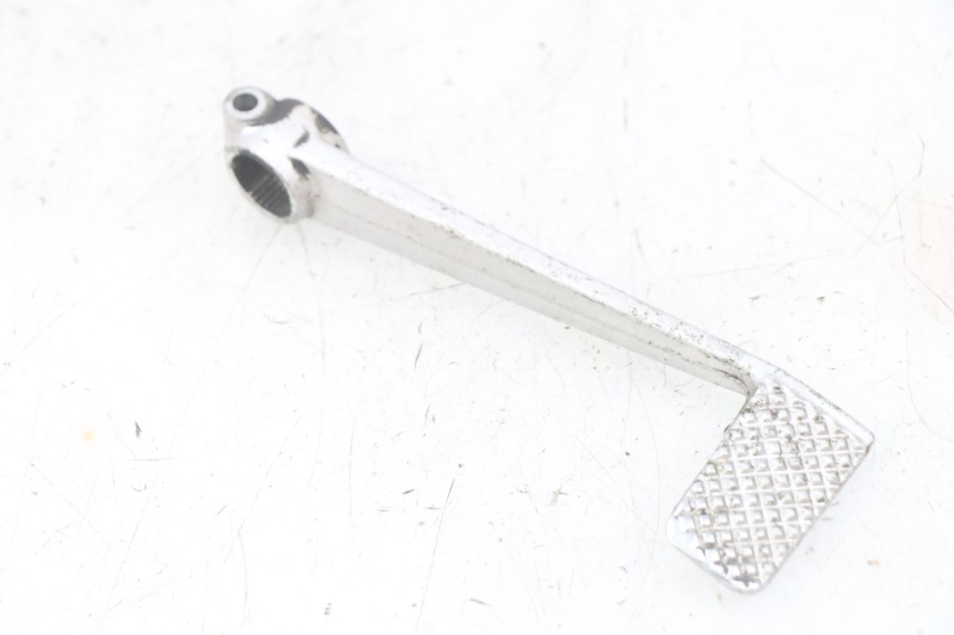 photo de PEDAL DE FRENO YAMAHA FJR ABS 1300 (2006 - 2012) - Primer plano técnico