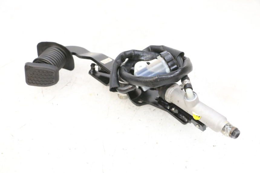 photo de PEDAL FRENO PIAGGIO MP3 HPE 300 (2019 - 2026) - Vista general del producto