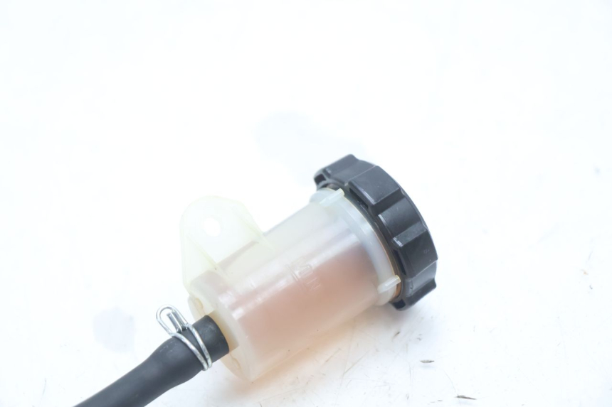 photo de PEDAL DE FRENO PIAGGIO MP3 LT 300 (2010 - 2016) - Detalles de los puntos de fijación